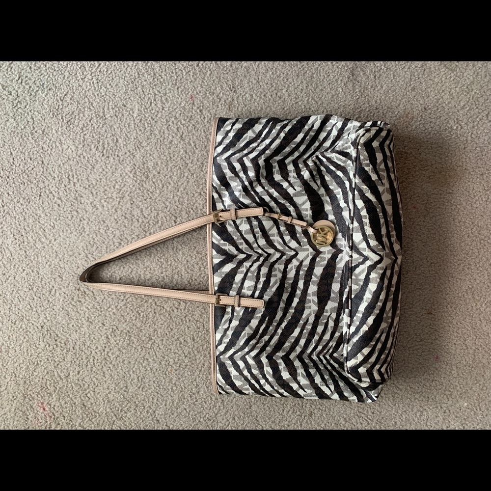 Michael Kors tote